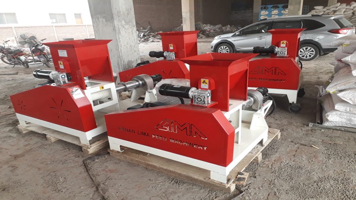 Small feed pellet machine motor-type in Ghana